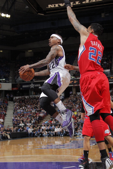 边锋内收 边锋内收