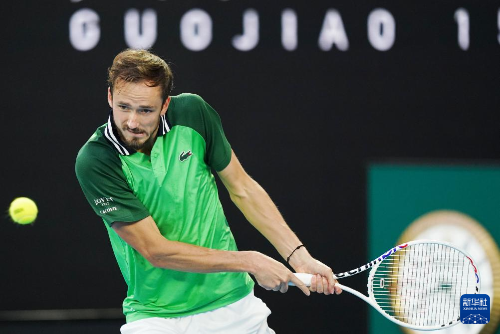 一记直塞叠 一记直塞叠