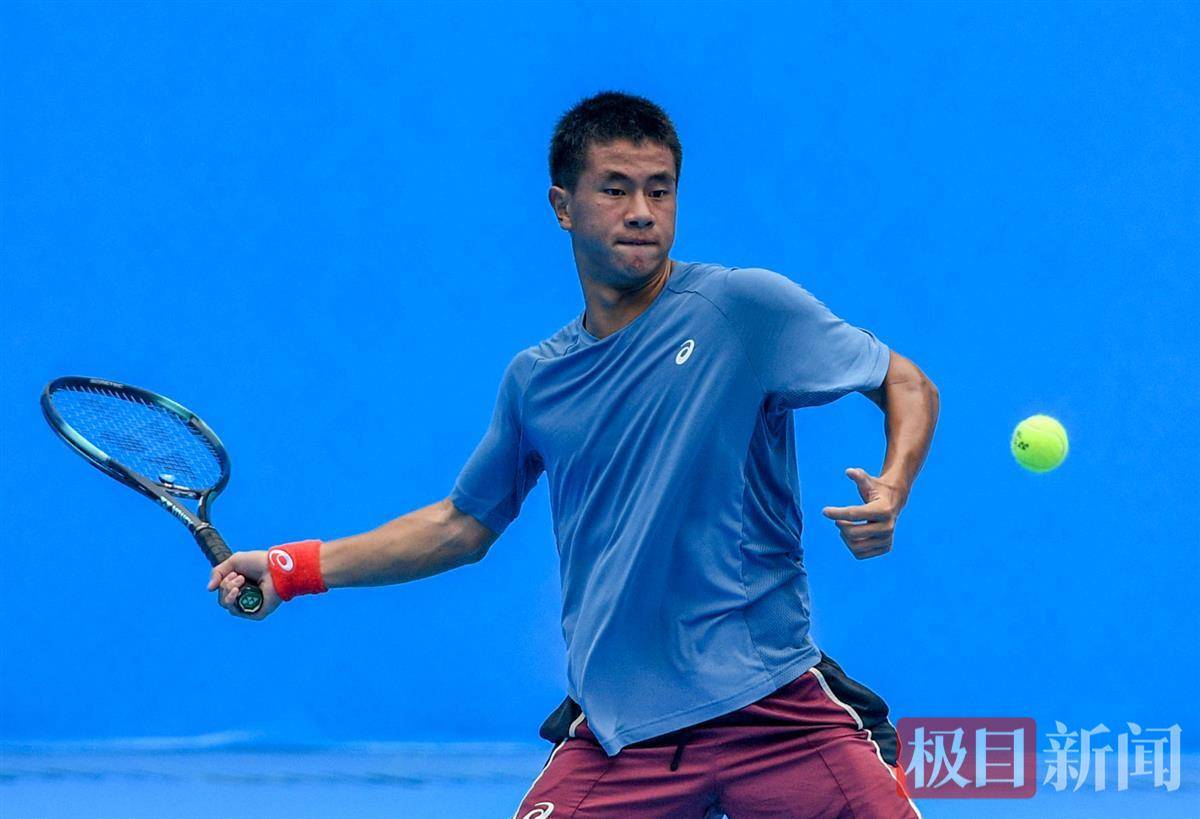 三位一体的 三位一体的